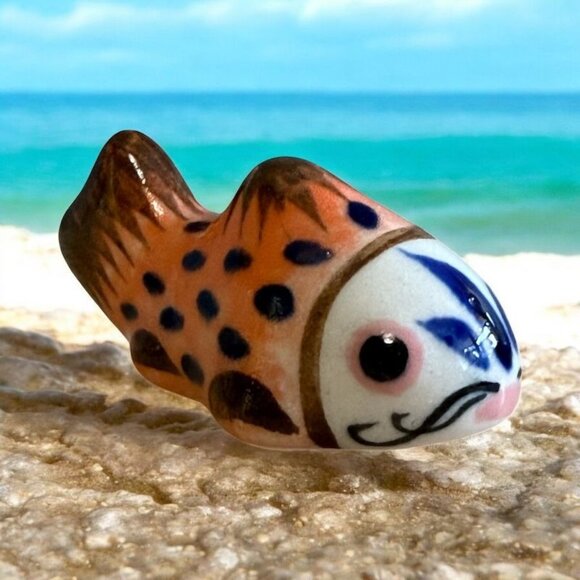 Vintage Tonala Fish Miniature Mexican Folk Art Pottery Orange & Black 1.25" - Picture 1 of 9